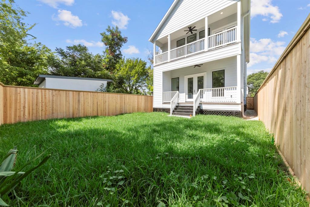 3206 2 Omega Street, Houston, Texas 77022, 3 Bedrooms Bedrooms, 6 Rooms Rooms,2 BathroomsBathrooms,Single-family,For Sale,Omega,80132310