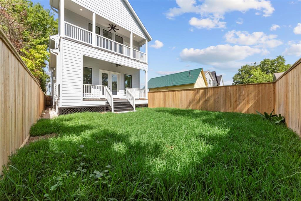 3206 2 Omega Street, Houston, Texas 77022, 3 Bedrooms Bedrooms, 6 Rooms Rooms,2 BathroomsBathrooms,Single-family,For Sale,Omega,80132310