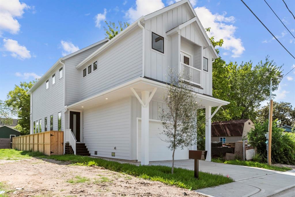 3206 2 Omega Street, Houston, Texas 77022, 3 Bedrooms Bedrooms, 6 Rooms Rooms,2 BathroomsBathrooms,Single-family,For Sale,Omega,80132310