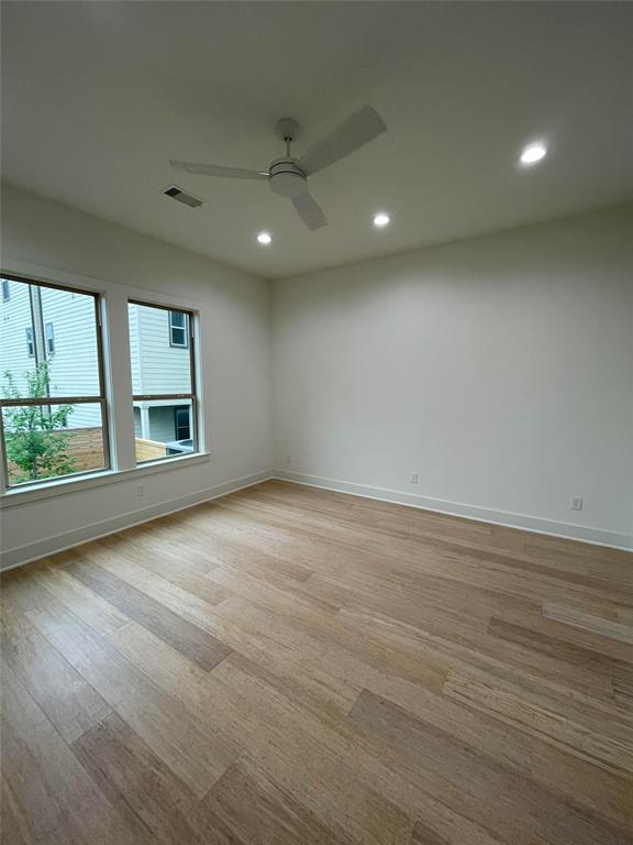 1010 1 Edwards Street, Houston, Texas 77007, 3 Bedrooms Bedrooms, 3 Rooms Rooms,2 BathroomsBathrooms,Single-family,For Sale,Edwards,69490509