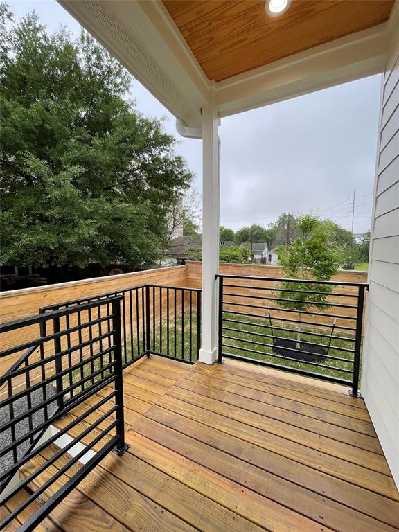 1010 1 Edwards Street, Houston, Texas 77007, 3 Bedrooms Bedrooms, 3 Rooms Rooms,2 BathroomsBathrooms,Single-family,For Sale,Edwards,69490509