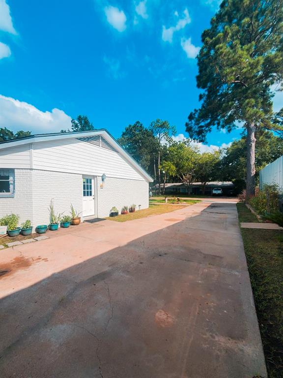 10146 1 Moorberry Lane, Houston, Texas 77080, 4 Bedrooms Bedrooms, 4 Rooms Rooms,2 BathroomsBathrooms,Single-family,For Sale,Moorberry,62812551
