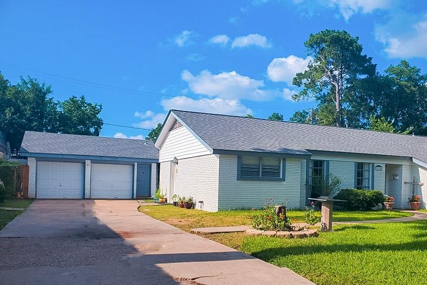10146 1 Moorberry Lane, Houston, Texas 77080, 4 Bedrooms Bedrooms, 4 Rooms Rooms,2 BathroomsBathrooms,Single-family,For Sale,Moorberry,62812551