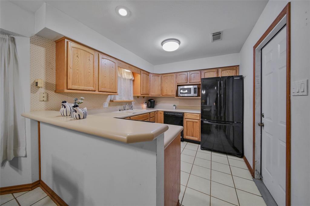 25461 White Oak Lane