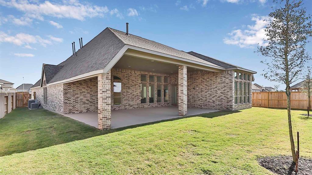 6110 1 Caddo Bend Lane, Manvel, Texas 77578, 4 Bedrooms Bedrooms, 9 Rooms Rooms,3 BathroomsBathrooms,Single-family,For Sale,Caddo Bend,15661481