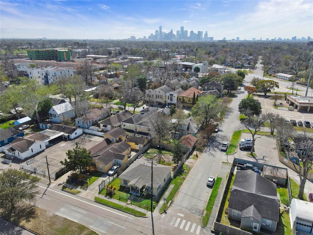 1039 1 Cavalcade Street, Houston, Texas 77009, 3 Bedrooms Bedrooms, 5 Rooms Rooms,1 BathroomBathrooms,Single-family,For Sale,Cavalcade,67098989