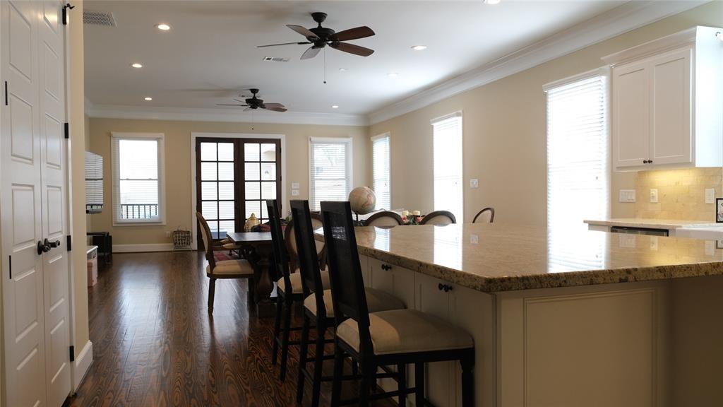 631 2 18th Street, Houston, Texas 77008, 4 Bedrooms Bedrooms, 8 Rooms Rooms,4 BathroomsBathrooms,Single-family,For Sale,18th,69884799