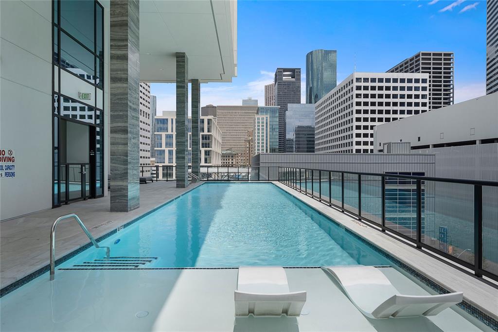 1211 Caroline Street, Houston, Texas 77002, 1 Bedroom Bedrooms, 4 Rooms Rooms,1 BathroomBathrooms,Mid/hi-rise Condo,For Sale,MARLOWE,Caroline,58551451