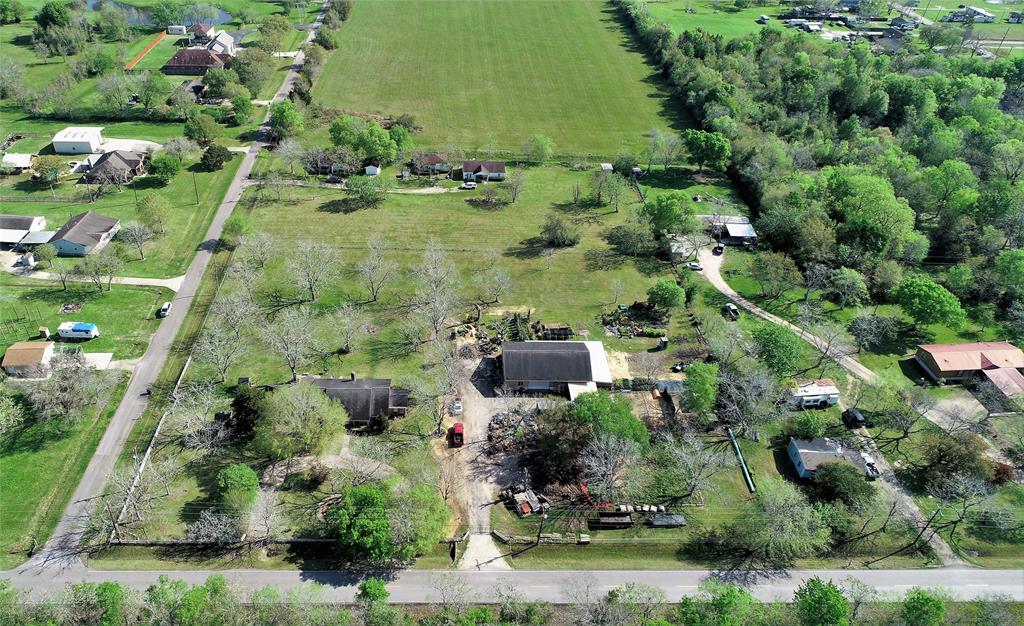 3534 1 County Road 181, Alvin, Texas 77511, 4 Bedrooms Bedrooms, 10 Rooms Rooms,2 BathroomsBathrooms,Single-family,For Sale,County Road 181,11563923