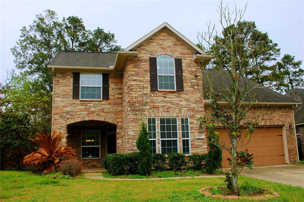 35 Prairie Falcon Place Spring, Texas Great location in The
Woodlands Creekside Park and walking distance to Tupelo Park with picnic areas, lakes, playgrounds, tennis and basketball
courts! The home is located towards the end of a cul-de-sac street and features an upgraded stacked stone elevation with front
porch and is situated on a large lot with space between the neighbors. Inviting entry with wood floors that extend into the
Formal Dining and the Den. Open floorplan. Kitchen features an Island overlooking the Den, 42" upgraded cabinets, Granite
countertops, upgraded Tile backsplash. newer Kenmore appliances, Breakfast Area. Master bedroom on the 1st floor with ensuite bathroom featuring dual sinks, separate tub/shower. 3 spacious bedrooms and a Gameroom up. Relax on the extended
covered patio in your wooded backyard. Included with the home is a whole home water softener and reverse osmosis system
& sprinkler system.
R