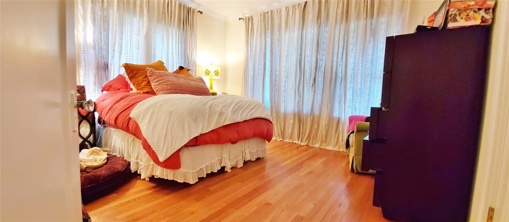 1655 1 Marshall Street, Houston, Texas 77006, 2 Bedrooms Bedrooms, 8 Rooms Rooms,2 BathroomsBathrooms,Single-family,For Sale,Marshall,82958054