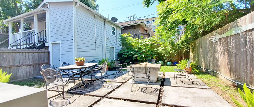 1655 1 Marshall Street, Houston, Texas 77006, 2 Bedrooms Bedrooms, 8 Rooms Rooms,2 BathroomsBathrooms,Single-family,For Sale,Marshall,82958054