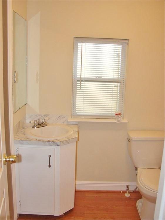 1655 1 Marshall Street, Houston, Texas 77006, 2 Bedrooms Bedrooms, 8 Rooms Rooms,2 BathroomsBathrooms,Single-family,For Sale,Marshall,82958054