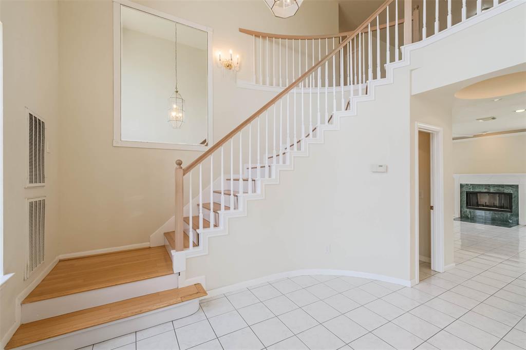 10404 2 Wingtip Drive, Houston, Texas 77075, 5 Bedrooms Bedrooms, 15 Rooms Rooms,4 BathroomsBathrooms,Single-family,For Sale,Wingtip,87807753