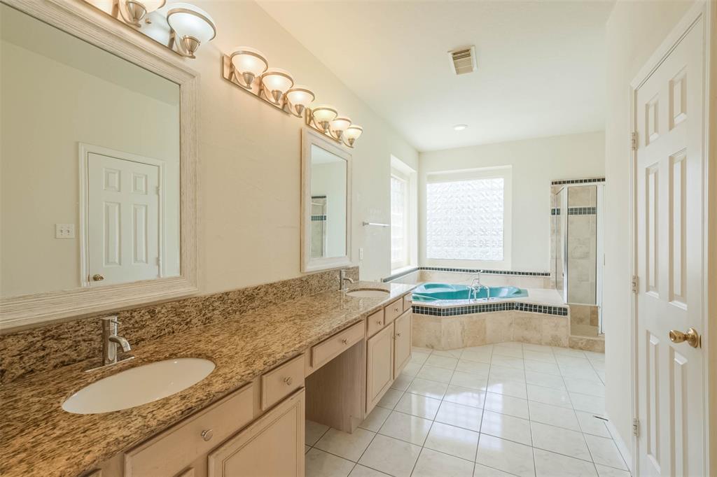 10404 2 Wingtip Drive, Houston, Texas 77075, 5 Bedrooms Bedrooms, 15 Rooms Rooms,4 BathroomsBathrooms,Single-family,For Sale,Wingtip,87807753