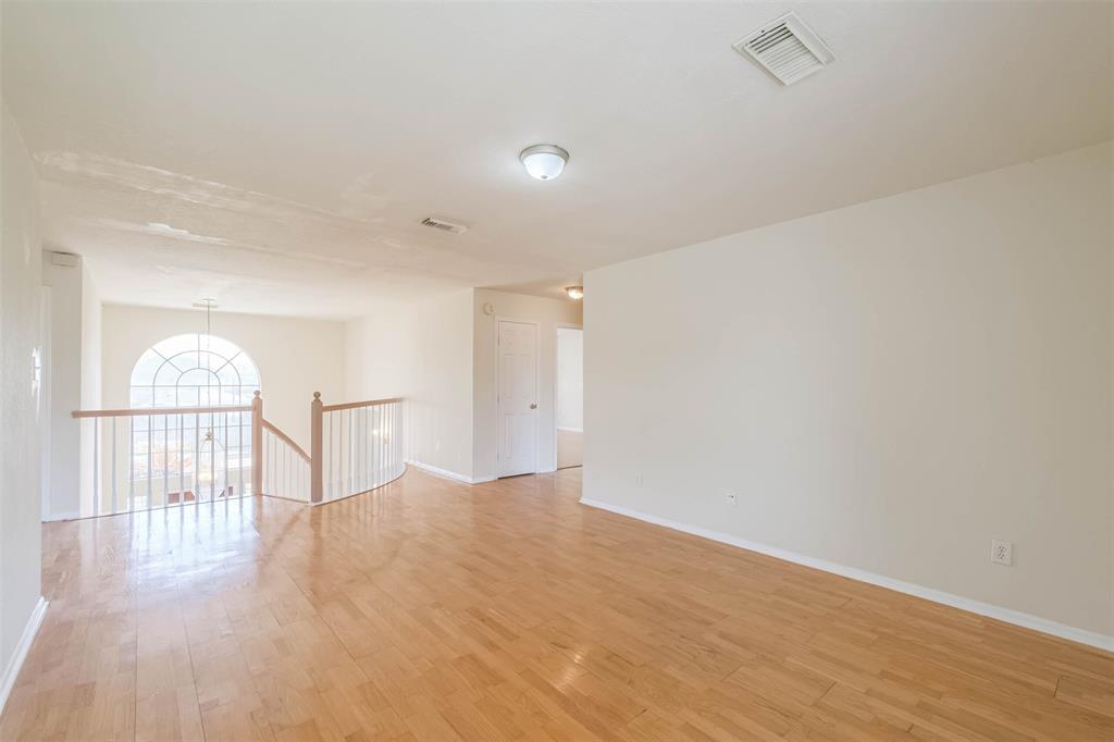 10404 2 Wingtip Drive, Houston, Texas 77075, 5 Bedrooms Bedrooms, 15 Rooms Rooms,4 BathroomsBathrooms,Single-family,For Sale,Wingtip,87807753