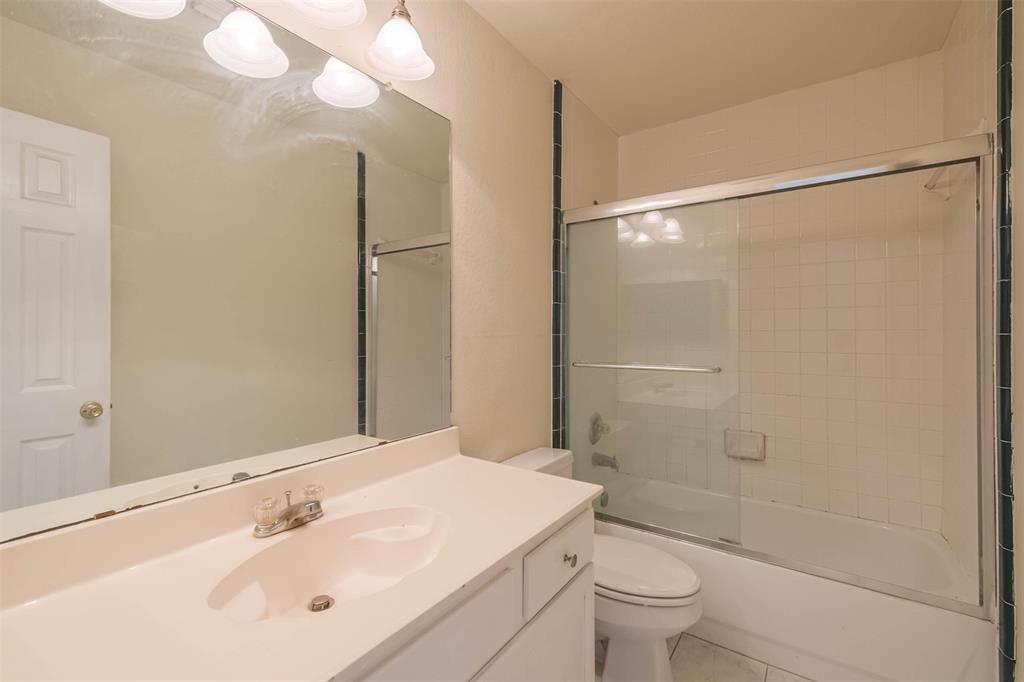 10404 2 Wingtip Drive, Houston, Texas 77075, 5 Bedrooms Bedrooms, 15 Rooms Rooms,4 BathroomsBathrooms,Single-family,For Sale,Wingtip,87807753