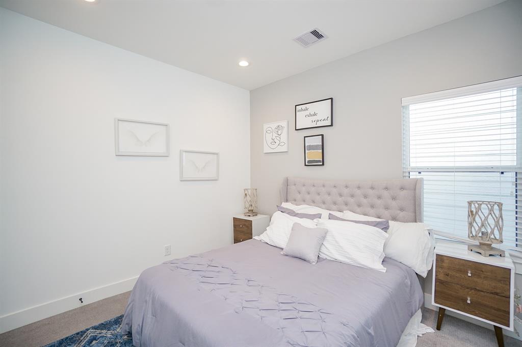 10965 2 Fire Creek Drive, Houston, Texas 77043, 3 Bedrooms Bedrooms, 6 Rooms Rooms,2 BathroomsBathrooms,Single-family,For Sale,Fire Creek,58285862