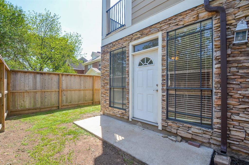 2414 Calumet Street A, Houston TX 77004