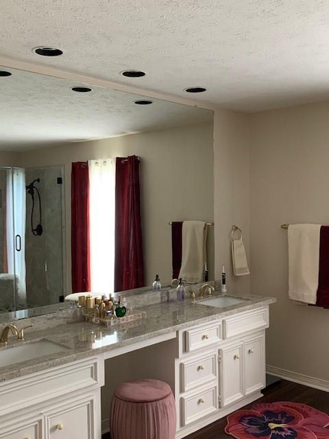 2208 2 Pebble Beach Drive, League City, Texas 77573, 5 Bedrooms Bedrooms, 11 Rooms Rooms,3 BathroomsBathrooms,Single-family,For Sale,Pebble Beach,54063784