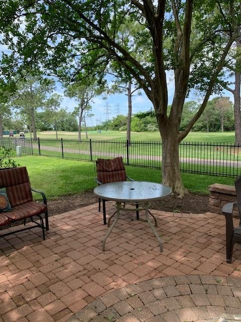 2208 2 Pebble Beach Drive, League City, Texas 77573, 5 Bedrooms Bedrooms, 11 Rooms Rooms,3 BathroomsBathrooms,Single-family,For Sale,Pebble Beach,54063784