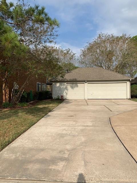 2208 2 Pebble Beach Drive, League City, Texas 77573, 5 Bedrooms Bedrooms, 11 Rooms Rooms,3 BathroomsBathrooms,Single-family,For Sale,Pebble Beach,54063784