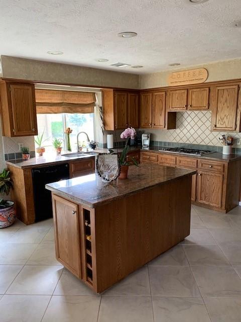 2208 2 Pebble Beach Drive, League City, Texas 77573, 5 Bedrooms Bedrooms, 11 Rooms Rooms,3 BathroomsBathrooms,Single-family,For Sale,Pebble Beach,54063784