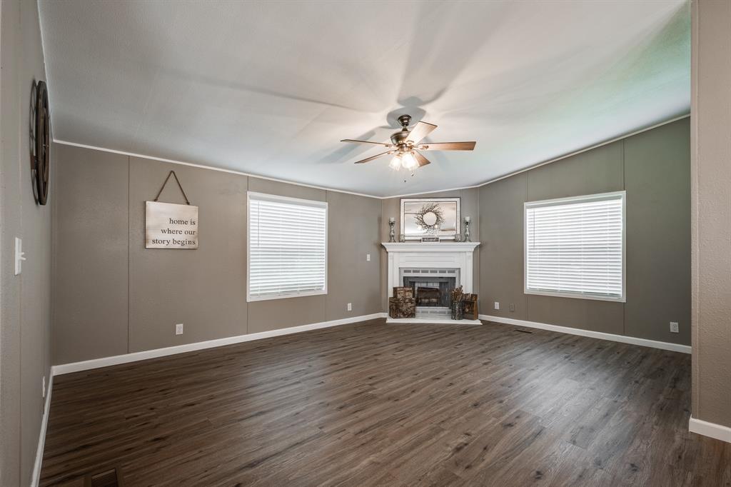 213 County Road 2313