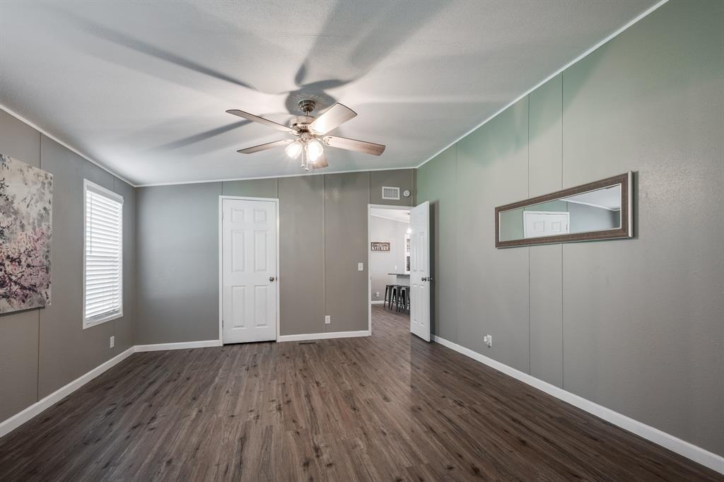 213 County Road 2313