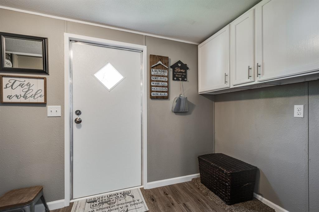 213 County Road 2313