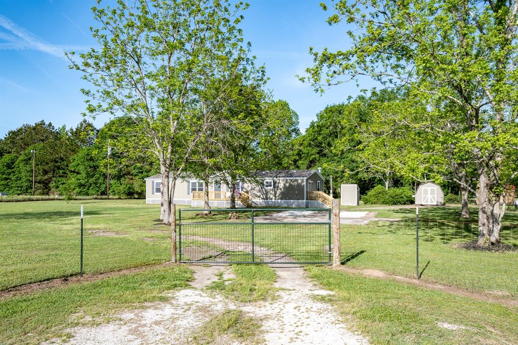 213 County Road 2313