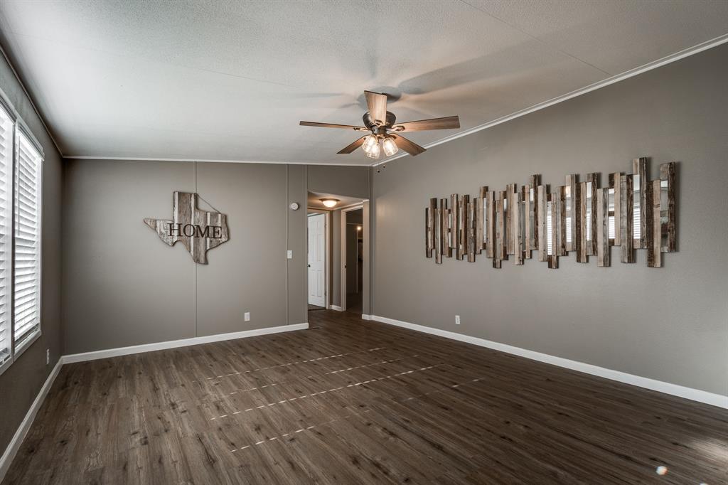 213 County Road 2313
