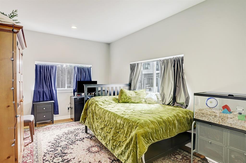 1803 3 Oneil Street, Houston, Texas 77019, 2 Bedrooms Bedrooms, 2 Rooms Rooms,2 BathroomsBathrooms,Townhouse/condo,For Sale,Oneil,58624201