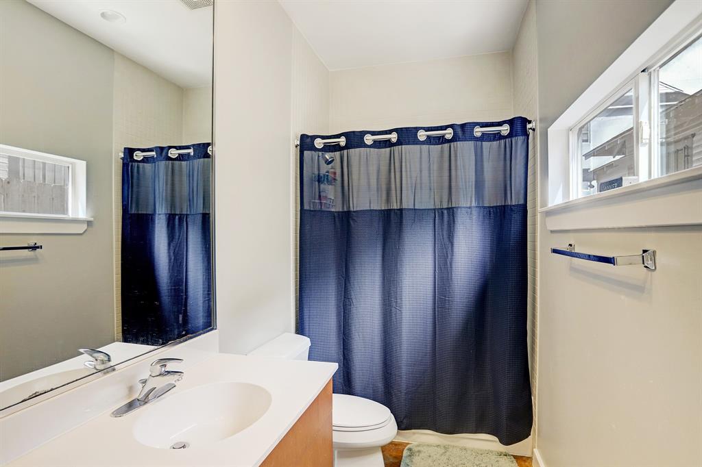 1803 3 Oneil Street, Houston, Texas 77019, 2 Bedrooms Bedrooms, 2 Rooms Rooms,2 BathroomsBathrooms,Townhouse/condo,For Sale,Oneil,58624201