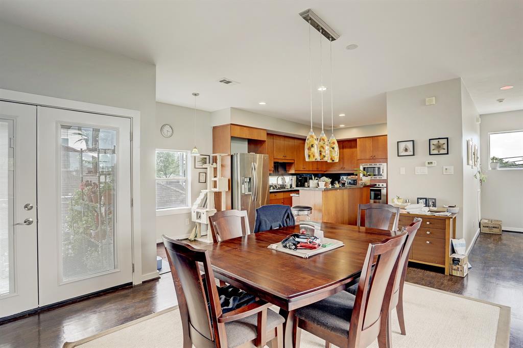 1803 3 Oneil Street, Houston, Texas 77019, 2 Bedrooms Bedrooms, 2 Rooms Rooms,2 BathroomsBathrooms,Townhouse/condo,For Sale,Oneil,58624201