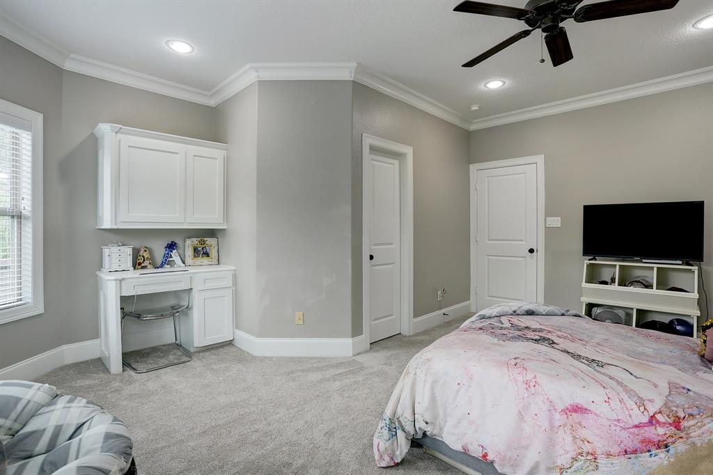 730 2 30th Street, Houston, Texas 77018, 5 Bedrooms Bedrooms, 11 Rooms Rooms,5 BathroomsBathrooms,Single-family,For Sale,30th,80561905