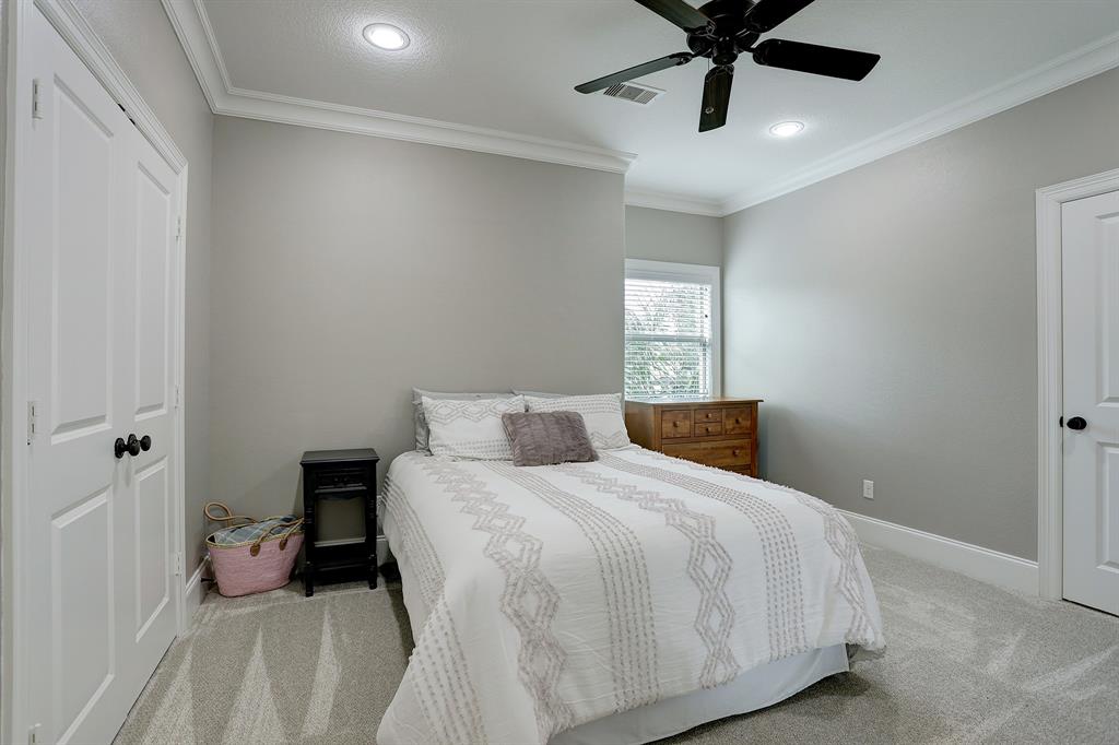 730 2 30th Street, Houston, Texas 77018, 5 Bedrooms Bedrooms, 11 Rooms Rooms,5 BathroomsBathrooms,Single-family,For Sale,30th,80561905