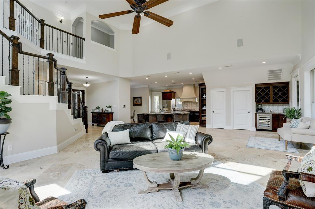 730 2 30th Street, Houston, Texas 77018, 5 Bedrooms Bedrooms, 11 Rooms Rooms,5 BathroomsBathrooms,Single-family,For Sale,30th,80561905