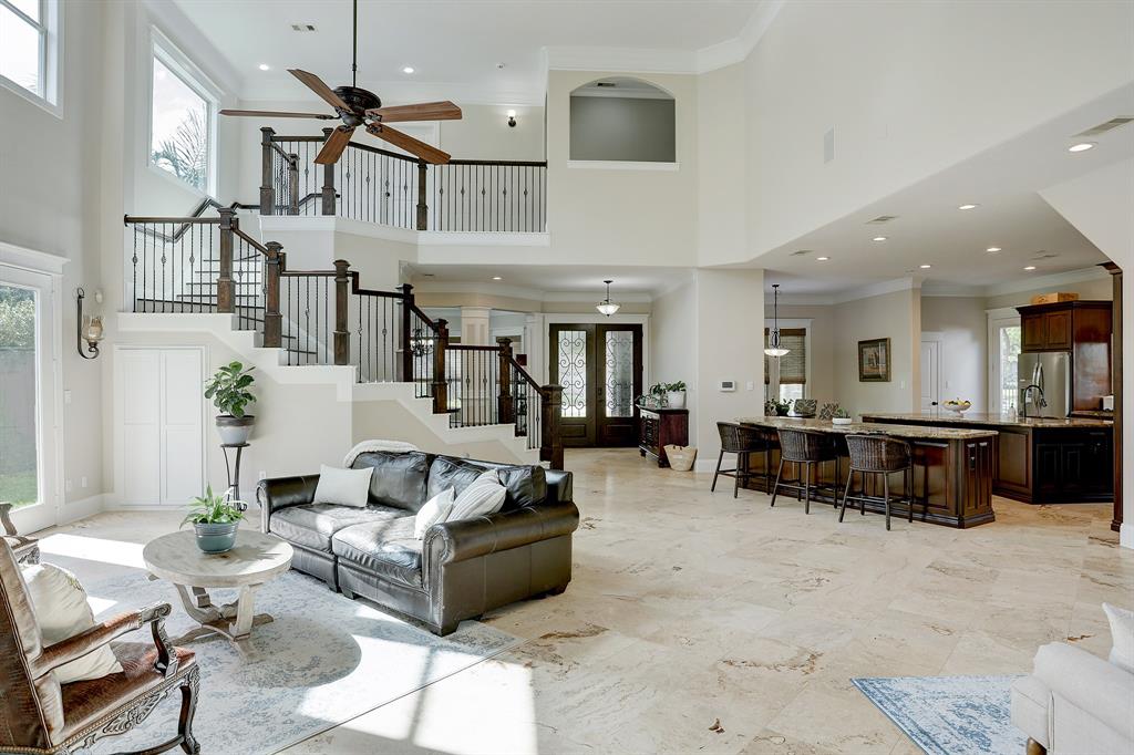 730 2 30th Street, Houston, Texas 77018, 5 Bedrooms Bedrooms, 11 Rooms Rooms,5 BathroomsBathrooms,Single-family,For Sale,30th,80561905