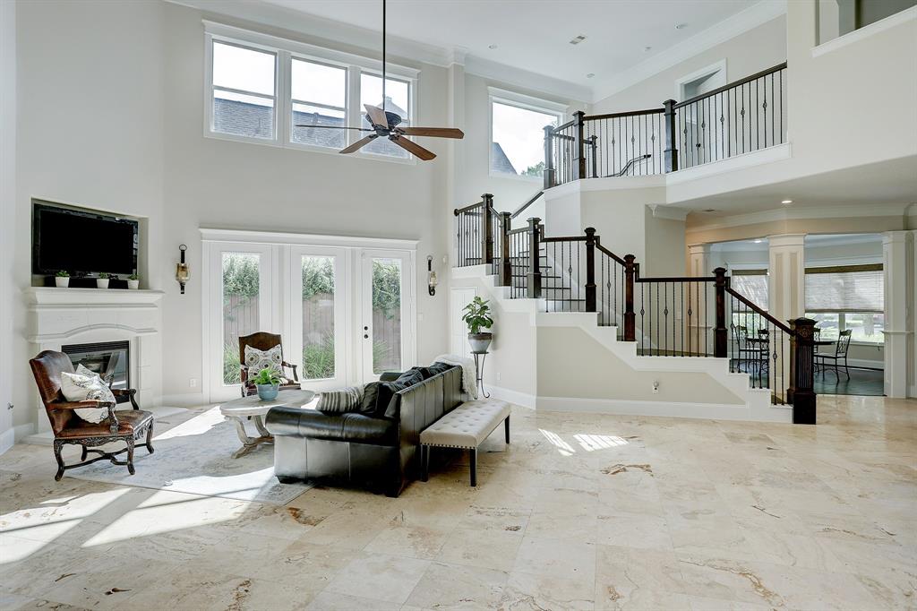 730 2 30th Street, Houston, Texas 77018, 5 Bedrooms Bedrooms, 11 Rooms Rooms,5 BathroomsBathrooms,Single-family,For Sale,30th,80561905