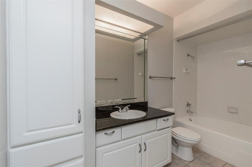 3231 Allen Parkway Parkway 2205
