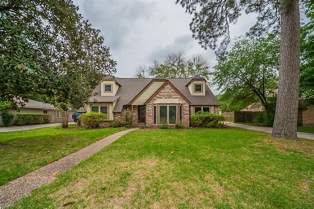 511 Magic Oaks DR, Spring, TX 77388