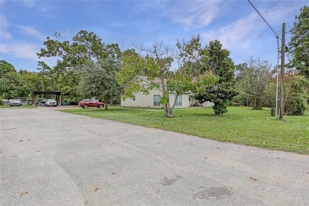 305 1 AUSTIN Road, Conroe, Texas 77301, 2 Bedrooms Bedrooms, 7 Rooms Rooms,3 BathroomsBathrooms,Country Homes/acreage,For Sale,AUSTIN,80403307