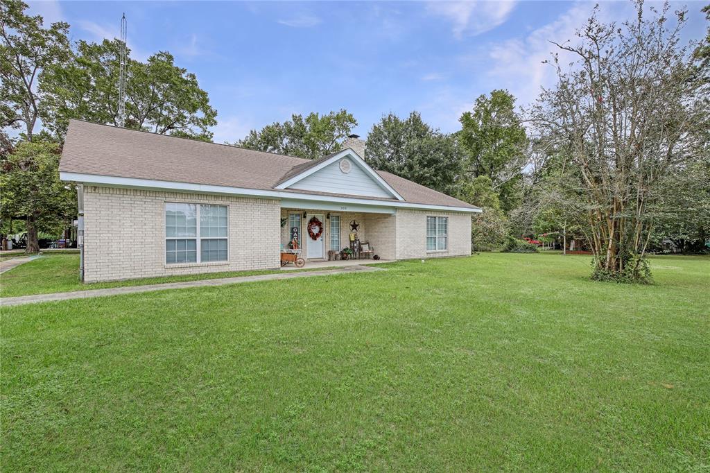 305 1 AUSTIN Road, Conroe, Texas 77301, 2 Bedrooms Bedrooms, 7 Rooms Rooms,3 BathroomsBathrooms,Country Homes/acreage,For Sale,AUSTIN,80403307