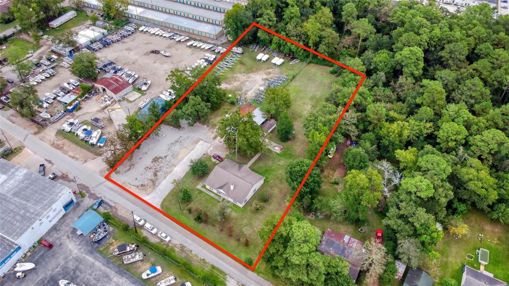 305 1 AUSTIN Road, Conroe, Texas 77301, 2 Bedrooms Bedrooms, 7 Rooms Rooms,3 BathroomsBathrooms,Country Homes/acreage,For Sale,AUSTIN,80403307