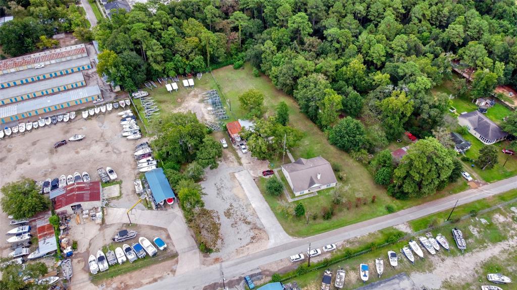 305 1 AUSTIN Road, Conroe, Texas 77301, 2 Bedrooms Bedrooms, 7 Rooms Rooms,3 BathroomsBathrooms,Country Homes/acreage,For Sale,AUSTIN,80403307