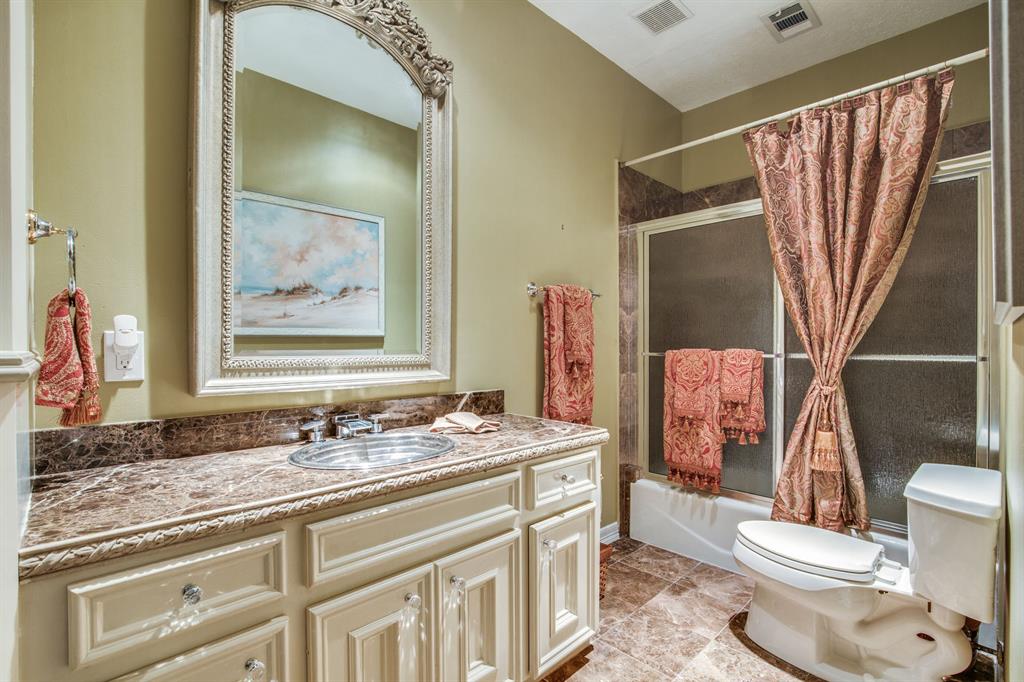 54 2 Bayou Pointe Drive, Houston, Texas 77063, 2 Bedrooms Bedrooms, 7 Rooms Rooms,2 BathroomsBathrooms,Townhouse/condo,For Sale,Bayou Pointe,6050624