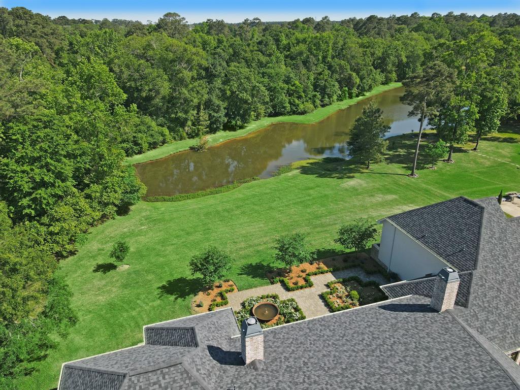 9203 Stratford Place, Tomball, TX 77375