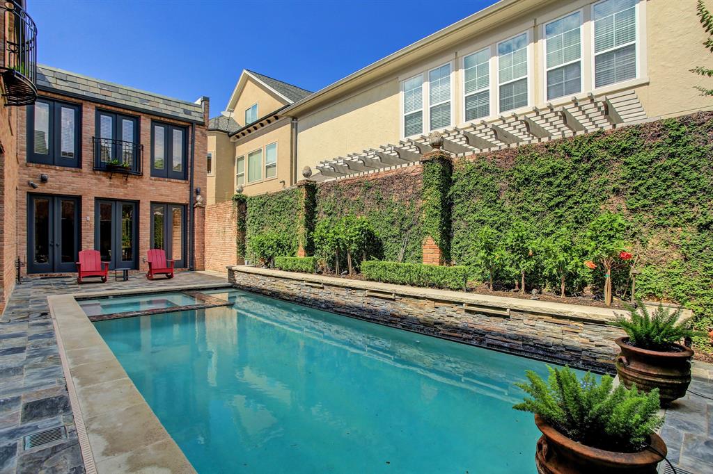 990 2 Post Oak Lane, Houston, Texas 77056, 3 Bedrooms Bedrooms, 9 Rooms Rooms,4 BathroomsBathrooms,Single-family,For Sale,Post Oak,70617142