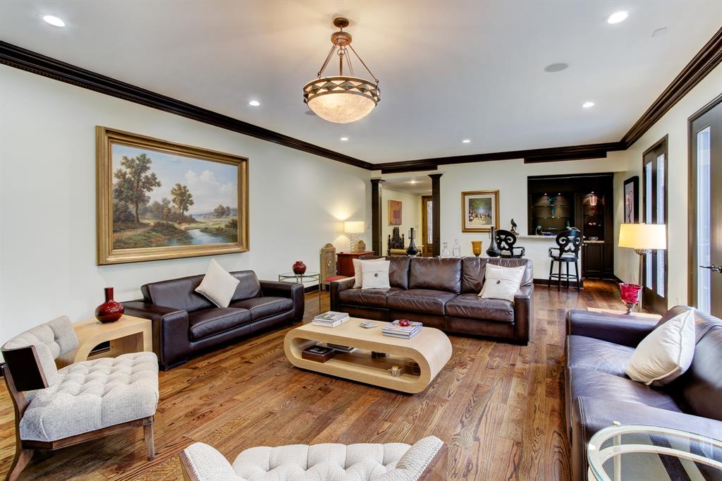 990 2 Post Oak Lane, Houston, Texas 77056, 3 Bedrooms Bedrooms, 9 Rooms Rooms,4 BathroomsBathrooms,Single-family,For Sale,Post Oak,70617142